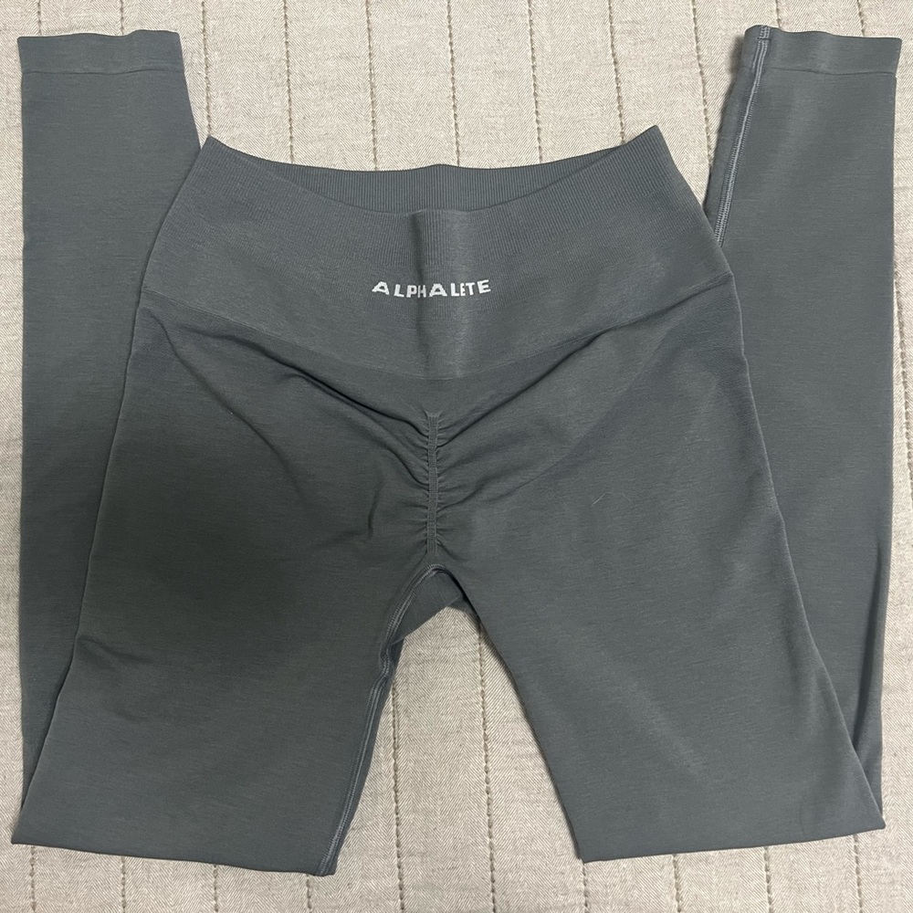 Alphalete Amplify Leggings